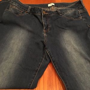 Crown & Ivy Jeans. Size 12. Great jeans that are new!